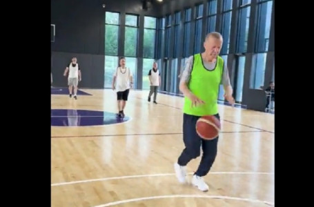 Желіде Ердоғанның баскетбол ойнап жүрген видеосы тарады