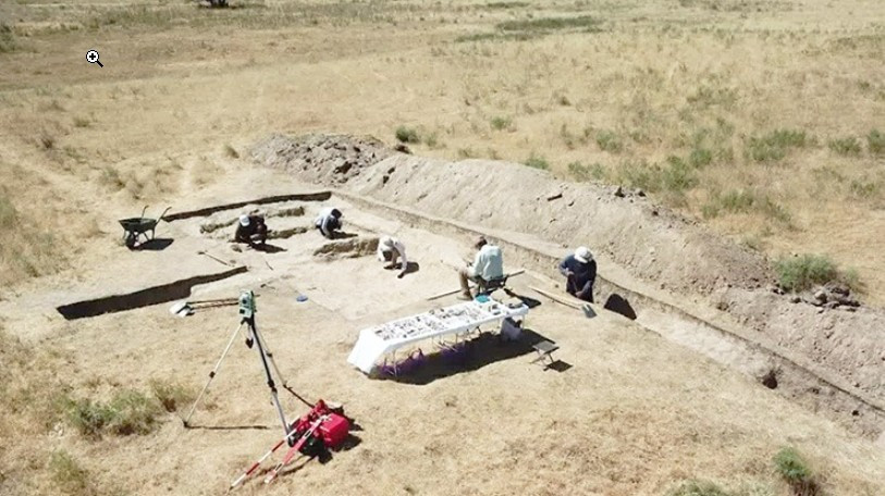 Археологтар Қаратау тау бөктерінен ортағасырлық керуен-сарайдың орнын тапты