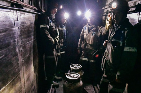 Ұлытау облысында жүздеген шахтер наразылыққа шықты