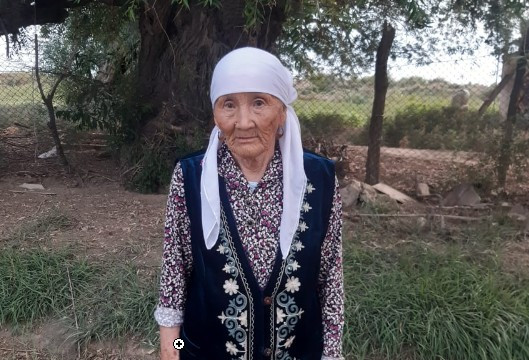 "Әмеңгерлік жолмен қайнағама қосты". 85 жастағы кейуана тағдыры туралы айтты