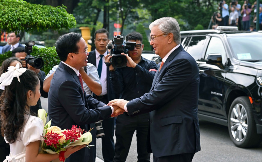 Тоқаев Вьетнам президентінің сарайына барды