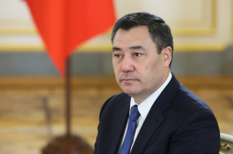 "Мақтанғандай болмайын". Қырғызстан президенті болашақты болжайтын қасиеті бар екенін айтты