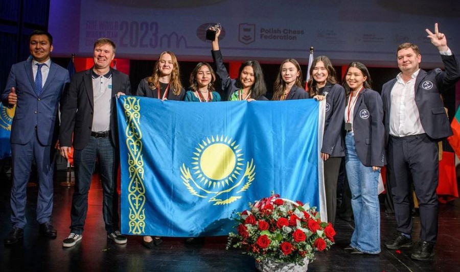 Тоқаев шахматтан әйелдер құрамасын Әлем чемпионатындағы жетістігімен құттықтады