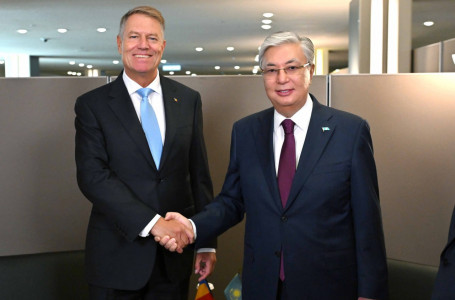 Тоқаев Румыния президентін Астана халықаралық форумына қатысуға шақырды