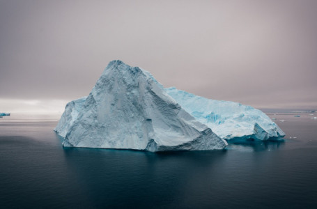 "Жақсылыққа апармайды". 30 жылда алғаш рет қозғалған айсберг үрей тудырды