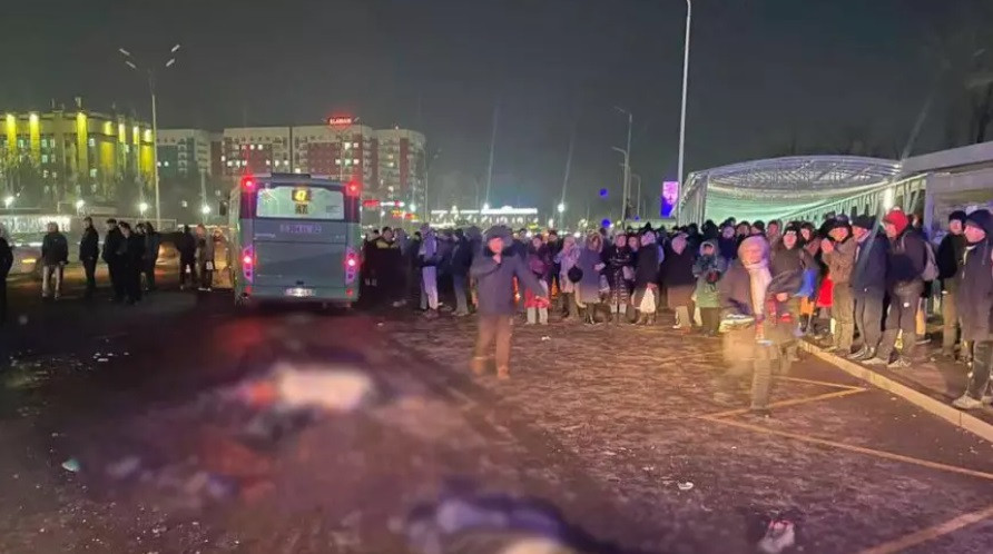 Алматыдағы автобус апаты: қаза тапқандардың туыстары өтемақы талап етті