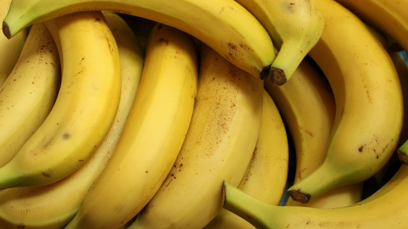 Диетолог таңертең ашқарынға неліктен банан жеуге болмайтынын түсіндірді