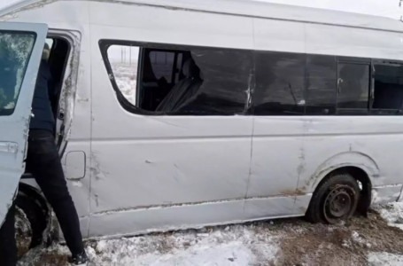 Қызылорда облысында журналистер отырған автобус жол апатына ұшырады