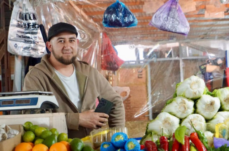 "Еңбек ету қанымызға сіңген". Шымкент саудагерлерінің бір күні 