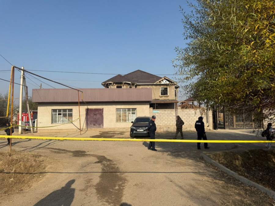 Өрттен 12 адам қаза тапқан ауылда не болып жатыр?