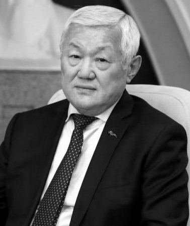 Бердібек Сапарбаев